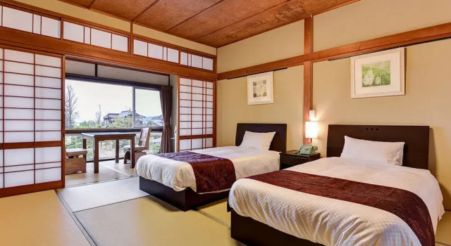 Kosenkaku Yojokan, Book Hotel Hoteller i Yurihama med parkering, Parkering