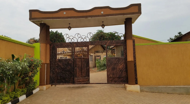Sibyangu Standard Hotel