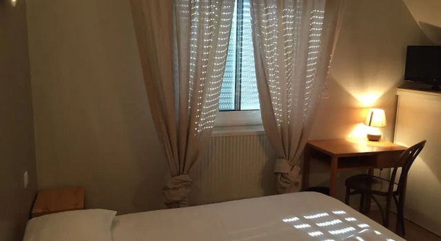 Двухместный номер Standard с видом на озеро Hôtel Restaurant Logis Coté Lac