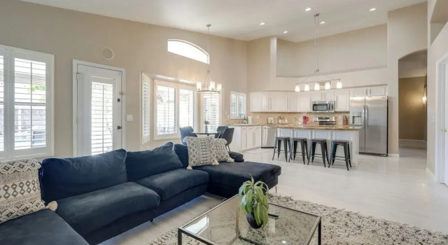 Коттедж Private Pool & Patio: Spacious Gilbert Getaway!
