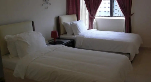 8 O Clock Lodge Condo Bandar Utama
