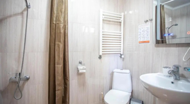 Трёхместный номер Standard с балконом HOTEl MKUDRO