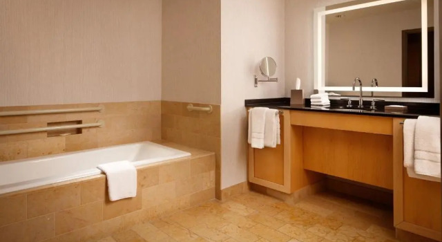 Четырёхместный номер Superior The Westin St. Louis