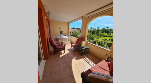 Апартаменты Appartement climatisé les Lavandiers 6 personnes piscines