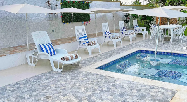 Вилла с балконом Attalia Villa 5-bed in Runaway Bay Near Ocho Rios