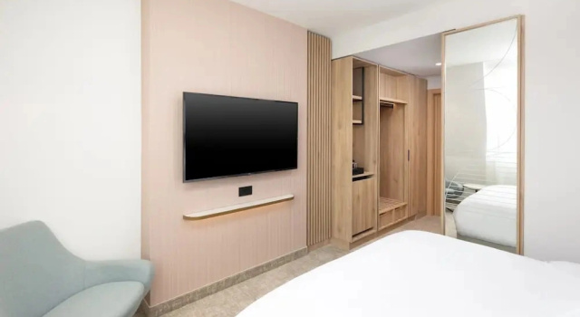 Одноместный номер Standard с видом на город Courtyard by Marriott Cluj - Napoca Downtown