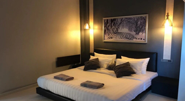 Pillow Hill Hotel