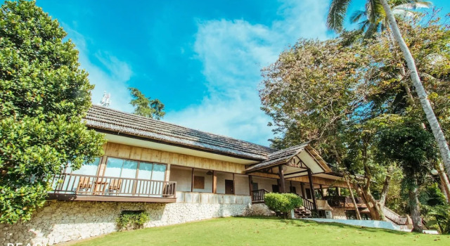 Номер Standard с балконом Pearl Farm Beach Resort