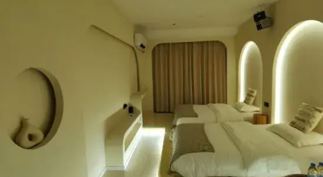 Семейный люкс Deluxe Beiguo Zhichun Business Hotel