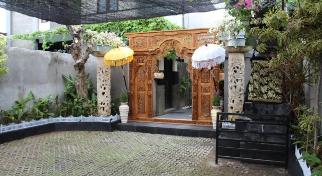 Вилла с 4 комнатами Villa Nakula