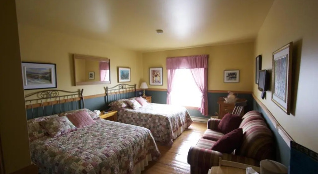 Четырёхместный номер Standard с видом на море Auberge Marcel Gagnon