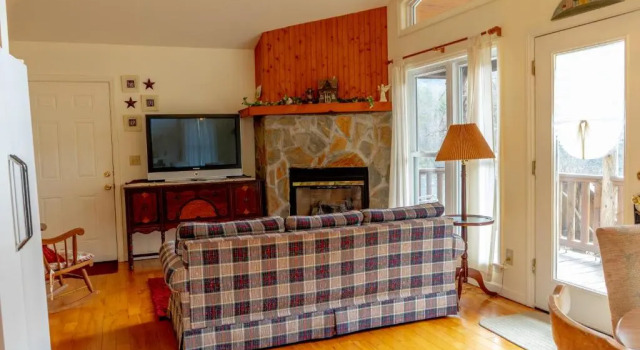 Люкс The Chimney Rock Inn & Cottages