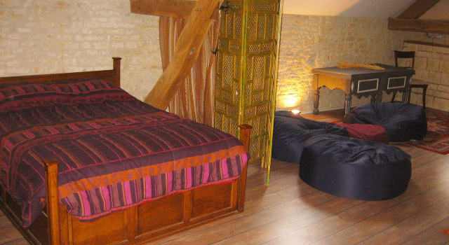 Les Glycines, Book Hotel Hotels in Burgundy with a Pool, Swimming Pool