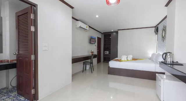 Номер Standard The Chic Patong Hotel