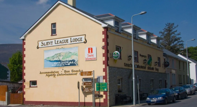 Slieve League Lodge, Book Hotel Carrick Donegal