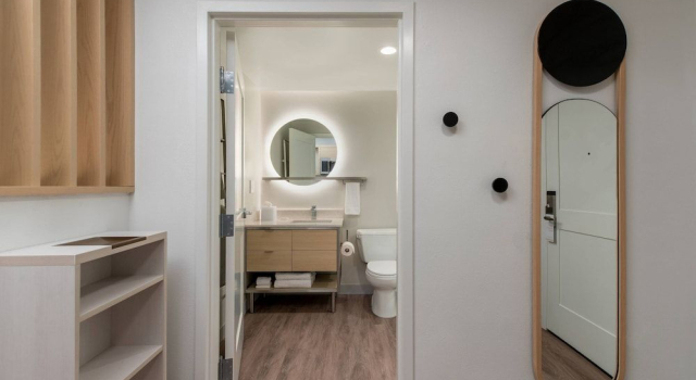 TownePlace Suites by Marriott Asheville Downtown, Забронировать Отель Ашвилл Аппалачи, рядом с Эшвиллский масонский храм