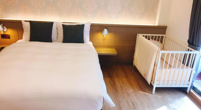Standardní Dvoulůžkový s manželskou postelí pokoj s balkonem EG Hostel Nantou Taiwan