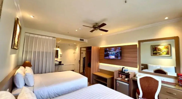 Четырёхместный номер Executive Tulip Hotel 2