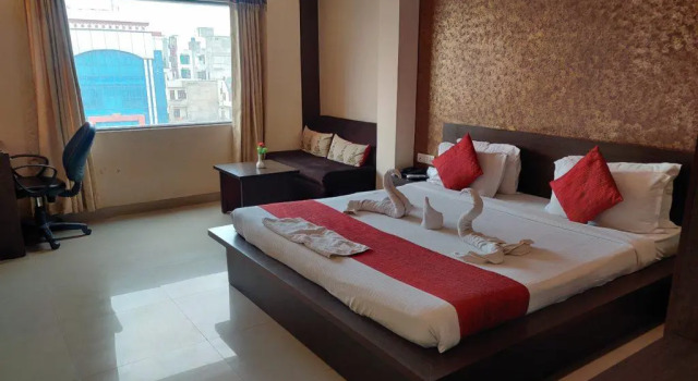 Номер Royal Hotel Savi Regency