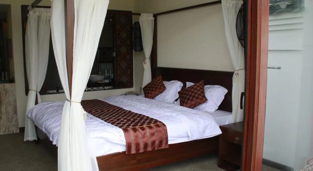 Carefree Resort