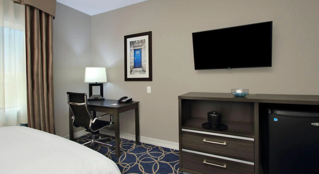 Номер Standard Holiday Inn Express and Suites Houston North - IAH Area by IHG