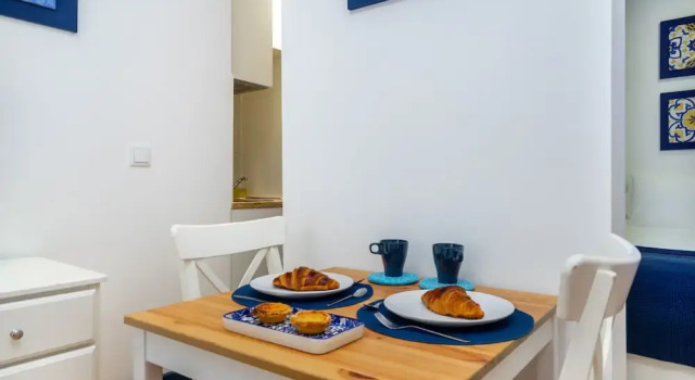 Central Minimalist 1-Bed Great To Explore Lisbon