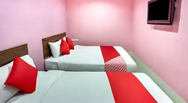Люкс Superior OYO 89480 Dream House Hotel