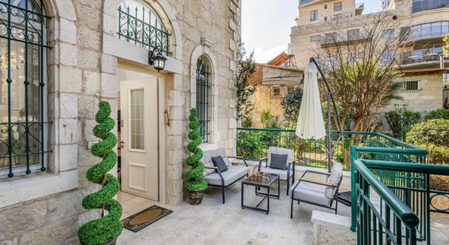 Апартаменты Nina Luxury Apartment