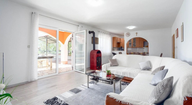 Stunning Home in Dugopolje With Outdoor Swimming Pool, Wifi and 2 Bedrooms