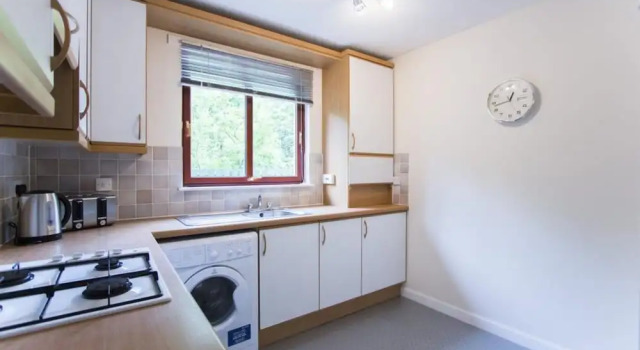 2 Bedroom Flat In Edinburgh, Prenota Hotel Murrayfield Edimburgo