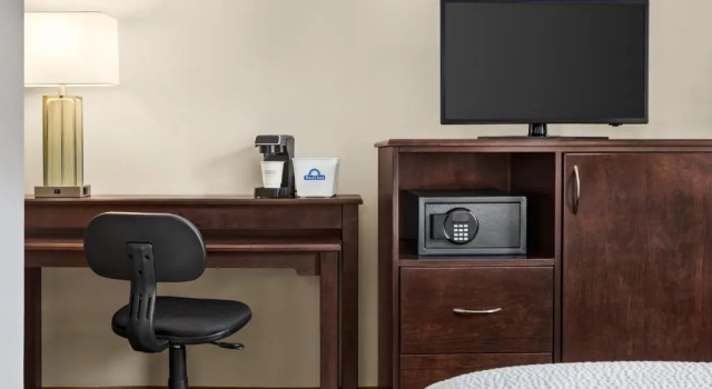 Двухместный номер Business Days Inn by Wyndham Philadelphia Convention Center