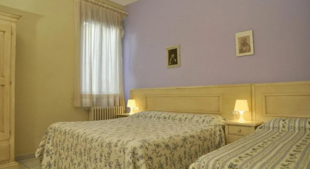 Трёхместный номер Standard Hotel Regina