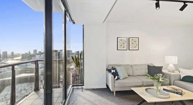 Семейные апартаменты с 3 комнатами Nook Melbourne Apartments