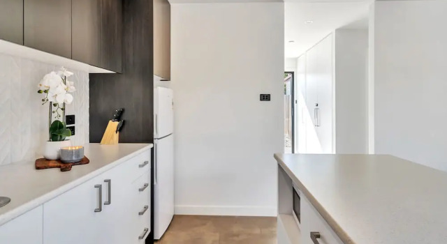 Punchbowl Executive Apartments, Boek Appartement Invermay Tasmanië