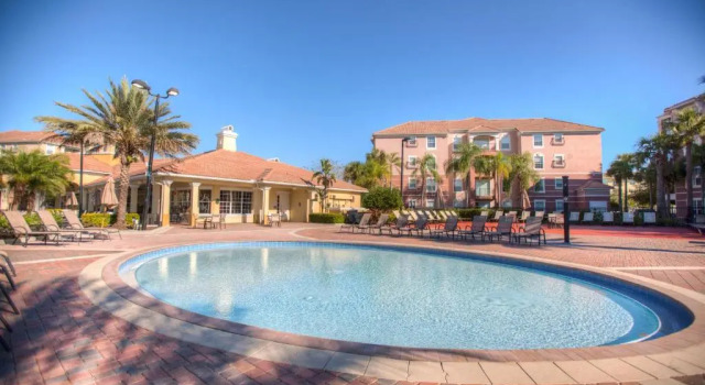 Updated Condo Near Conv Ctr, I-drive & Universal!, Rezerwuj Apartament Hotele w Kissimmee z basenem, Basen