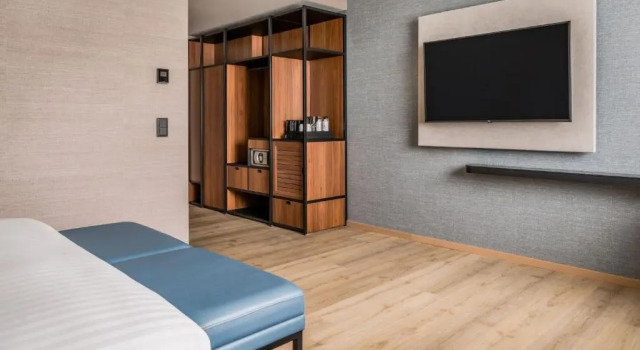 Двухместный номер Superior Geneva Marriott Hotel