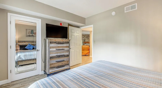 3 Mi to Dollywood: Pigeon Forge Condo w/ Pools!, Забронировать Апартаменты/квартира Апартаменты Пиджен-Фордж, рядом с Театр-ресторан Долли Партон, Апартаменты/квартира