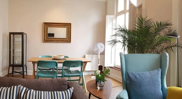 Spacious Loft With Balcony in Central London, Забронировать Отель Отели Англии 3 звезды, 3*