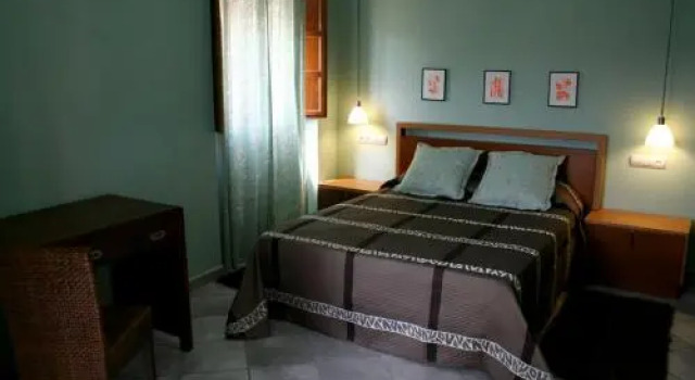 Hostal Mesón Castilla, Забронировать Отель Сигуэнса Guadalajara Province