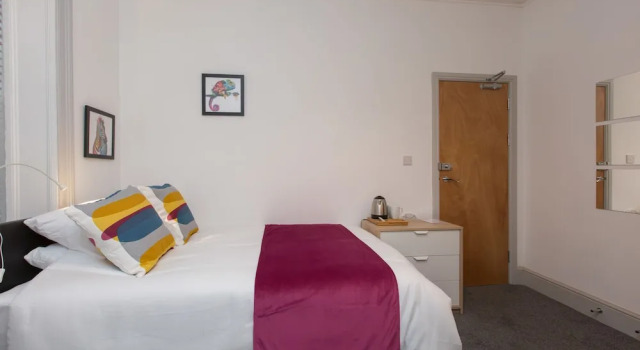 Crewe Rooms @ Samuel Street Crewe, Book Pension Hoteller i North Wales med pool, Swimmingpool