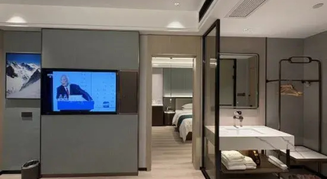 Семейный люкс с видом на реку Homeinn Selected Hotel (Tianjin Olympic Sports Center Tumor Hospital Subway Station)