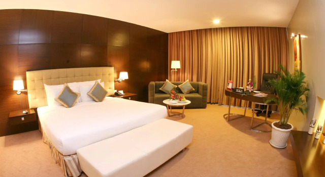 Aurora Hotel Plaza, Book Hotel Hoteller i Dong Nai med parkering, Parkering