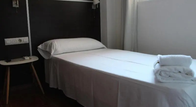 Одноместный номер Standard Hotel Sagunto