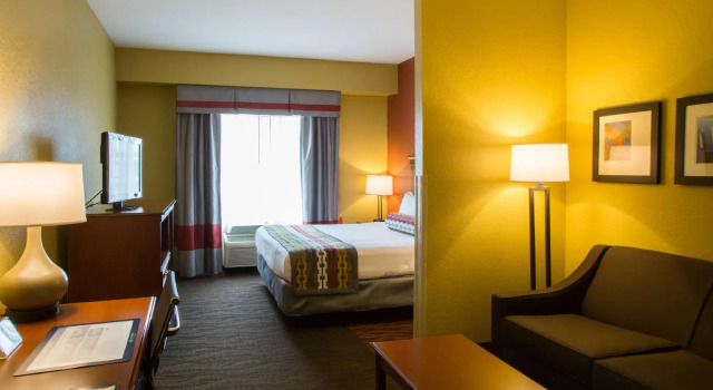 Двухместный люкс Executive Inn & Suites