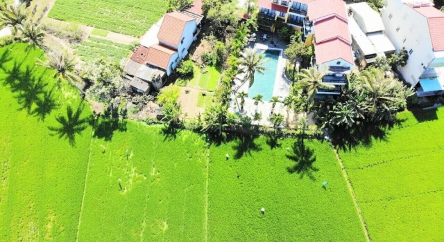 Трёхместный номер Standard с балконом Hoi An Four Seasons Villa