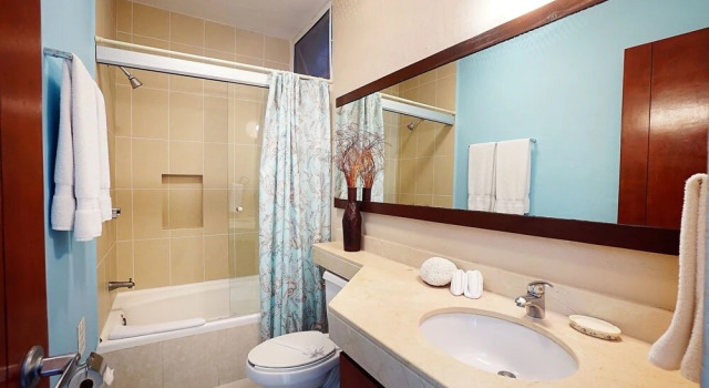Meridian 204 2 Bedroom Condo by RedAwning, Prenota Hotel Hotel a Quintana Roo con piscina, Piscina