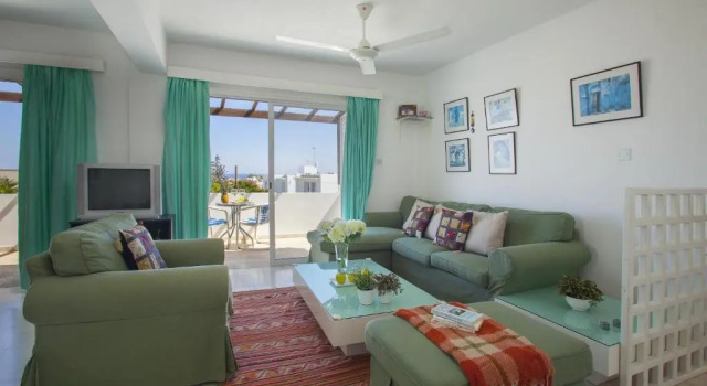 Protaras Holiday Suite Annie, Rezerwuj Hotel Protaras Famagusta, w pobliżu Green Bay