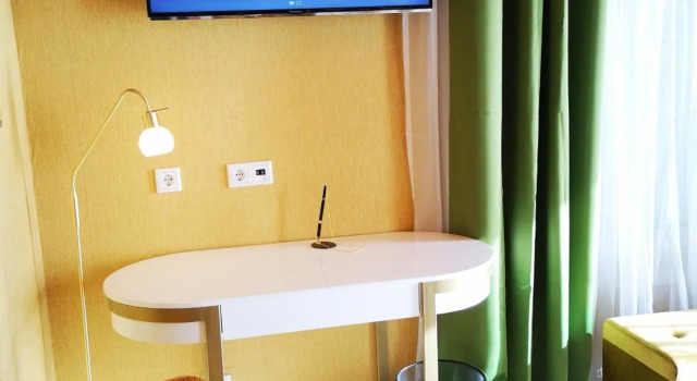 Goldener Hahn Apartments, Book Apartment Hotels in East Styria with Parking, Parking