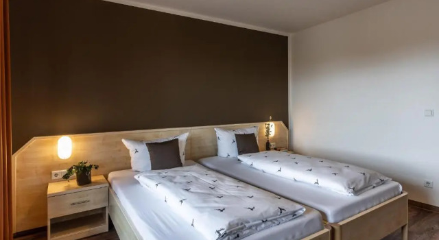 Brauereigasthof Hofmark, Reserva ahora Hotel Lenting Altmühltal