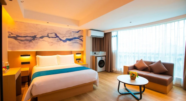 Номер Standard NAIVE L Executive Apartments Coast City